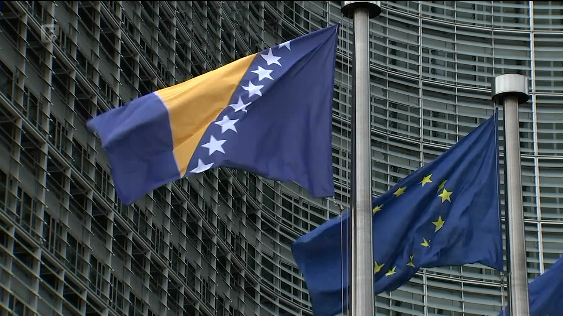 Ultimatumi ostali, ali je najavljeno usvajanje dva važna evropska zakona